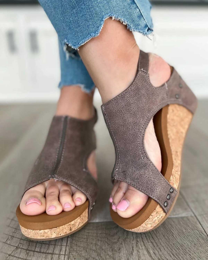 Greta – Keilsandalen mit Cut-Out-Design aus Kork