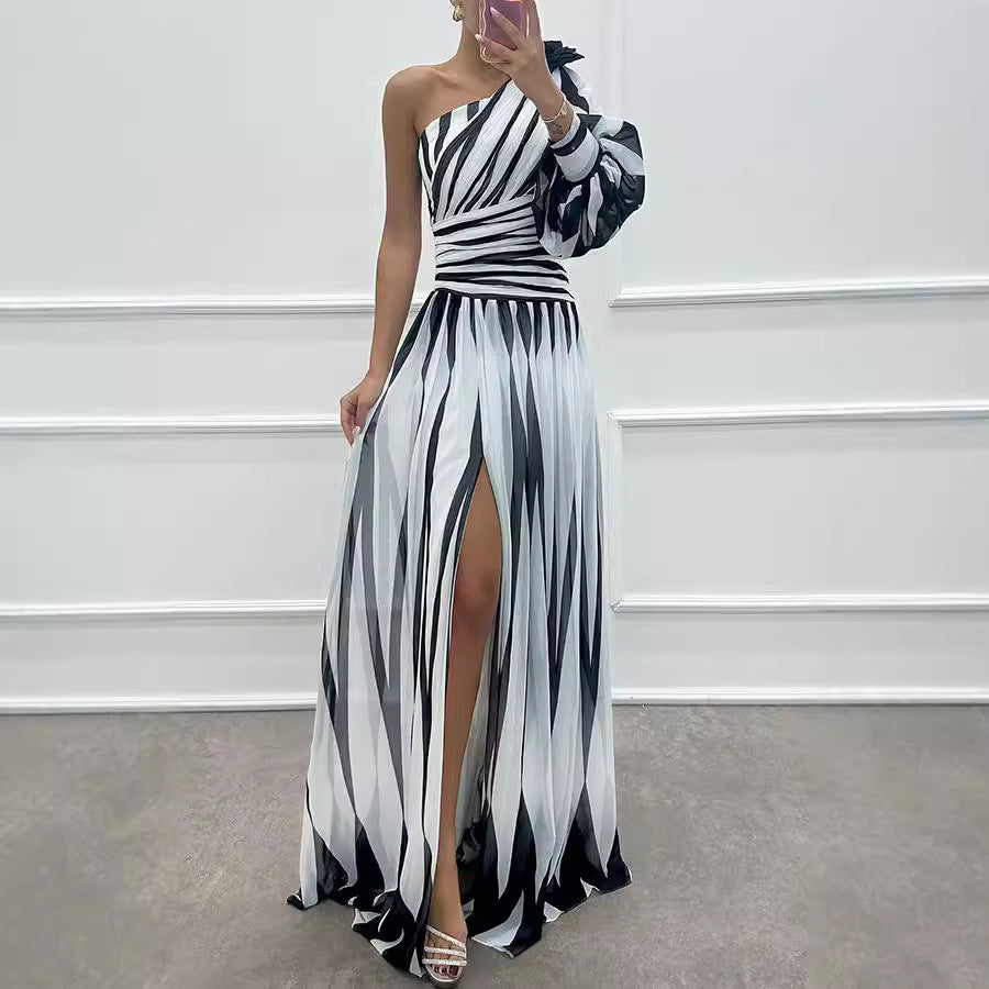 Noralie – Asymmetrisches Abendkleid mit Faltenoptik