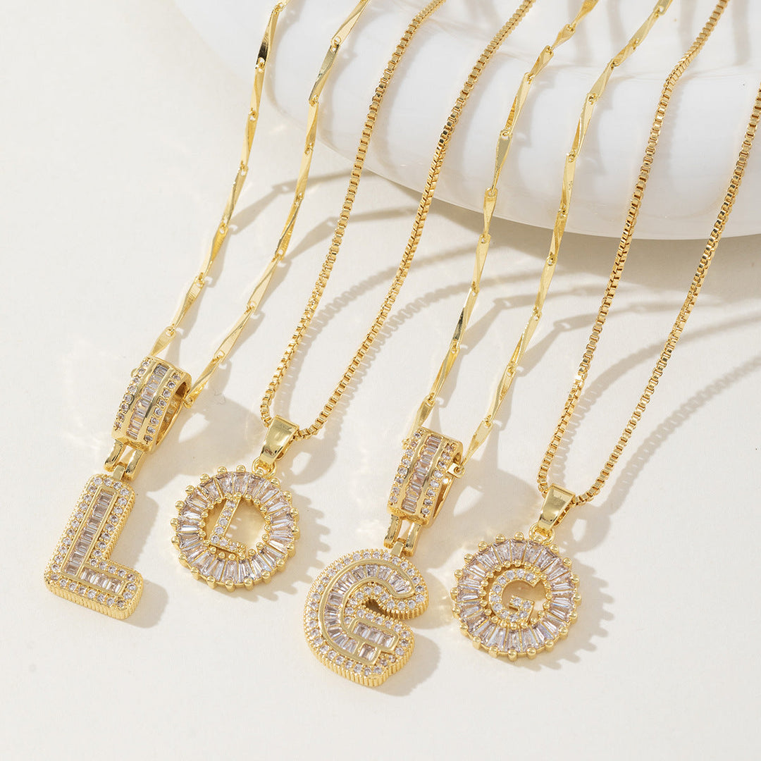 Elegantes 2er-Set Buchstabenanhänger-Halsketten