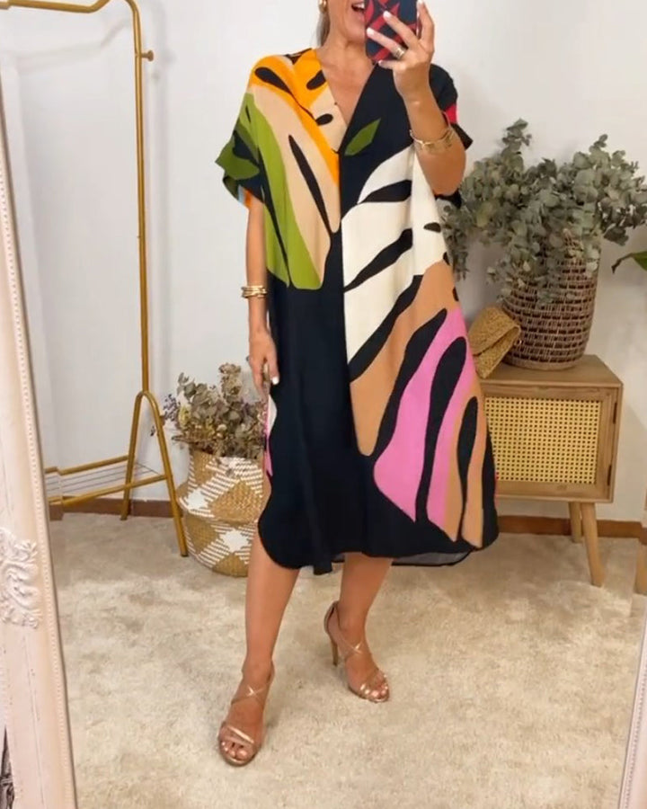 Kordula – Oversized Kleid mit Abstraktem Muster