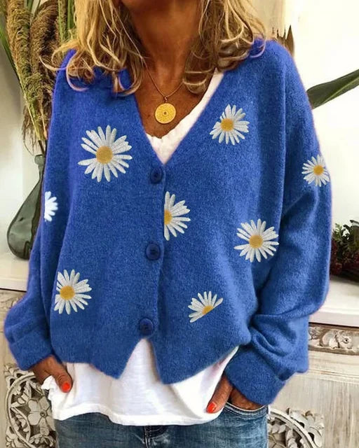 Theresia – Bestickte Gänseblümchen-Strickjacke