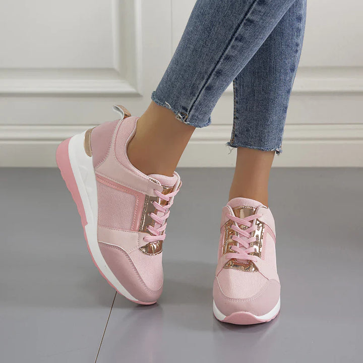 Pia – Schnürsneaker mit Keilsohle