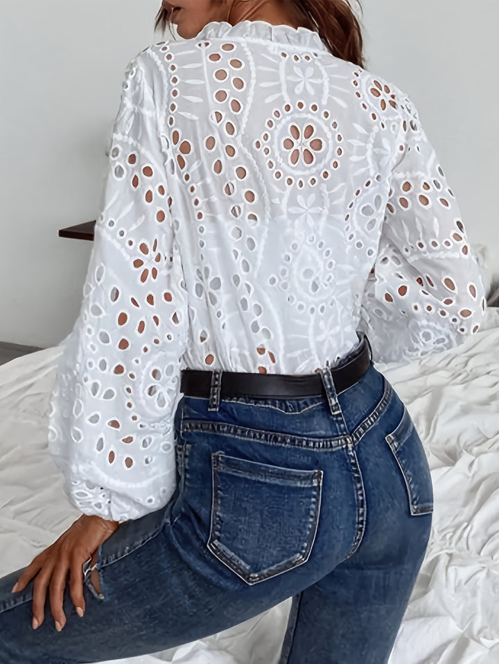 Roselina – Bestickte Langarm-Bluse mit Lochmuster