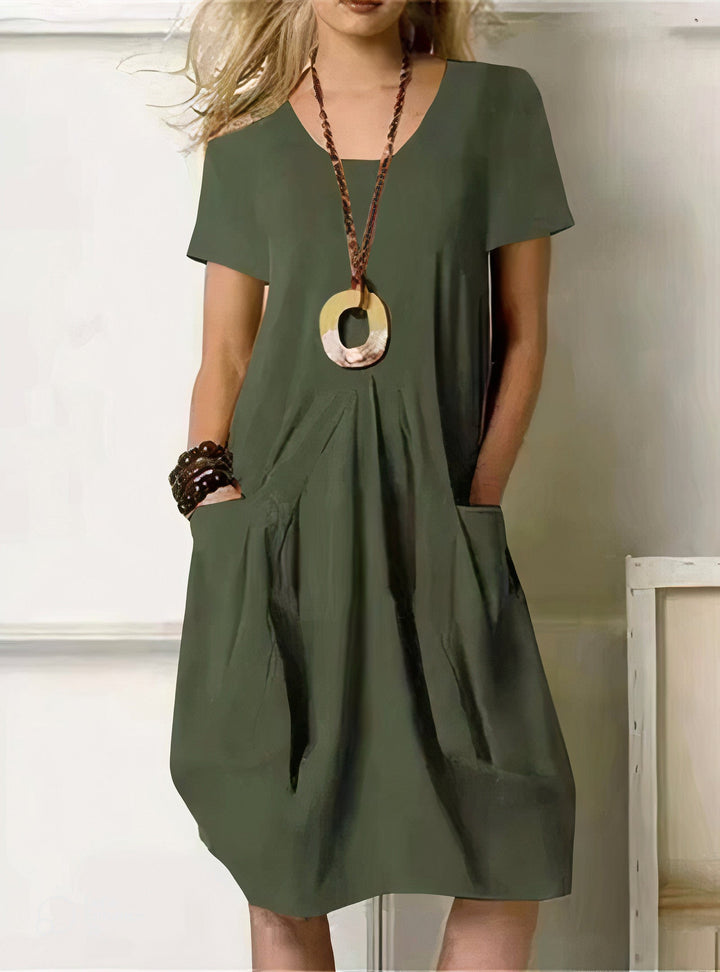 Tessina – Lockeres Kurzarmkleid mit Faltendetail