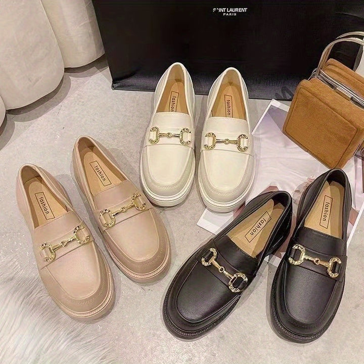 Parlina – Klassische Loafer mit Kette