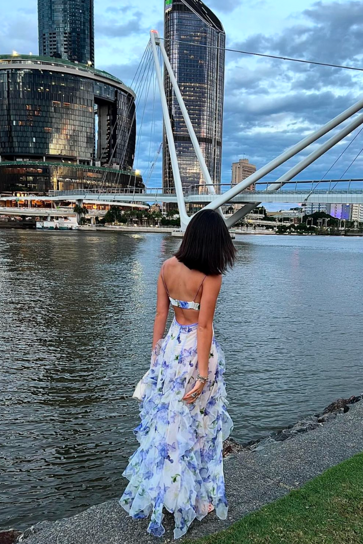 Hivira – Maxikleid mit Blumen und Rüschen