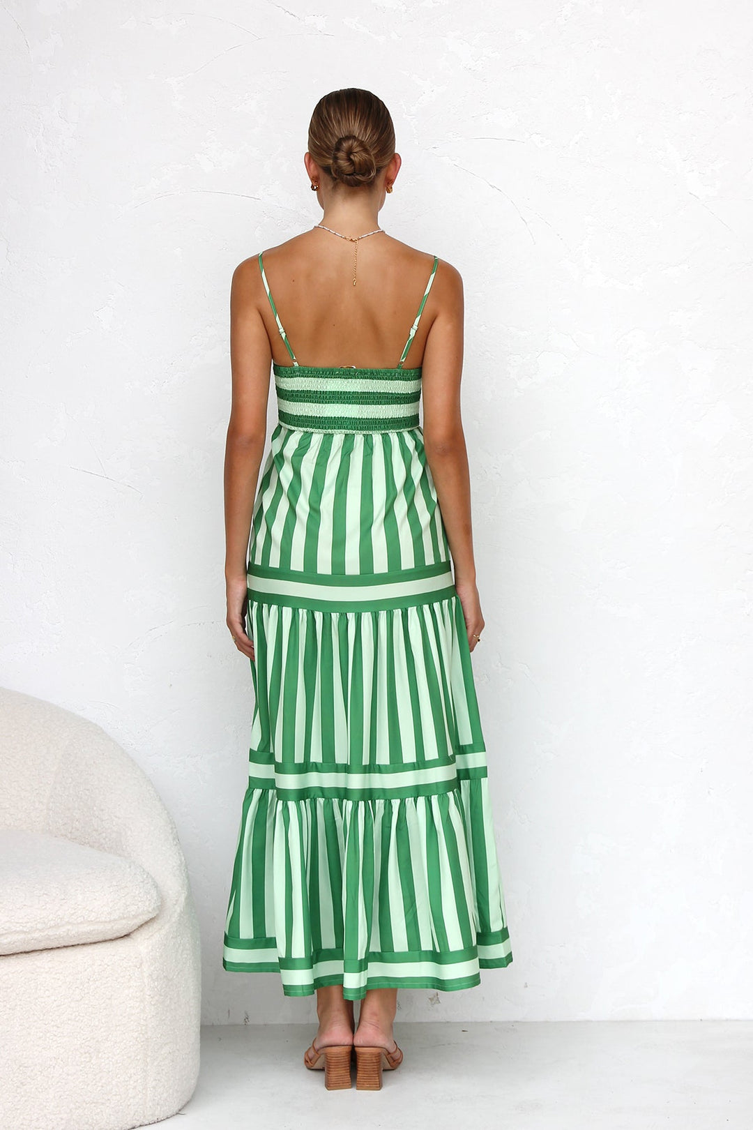 Valeska – Gestreiftes Trägerkleid mit Stufenrock