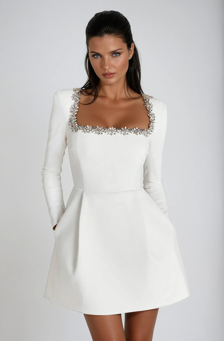 Hilde – Verziertes Minikleid