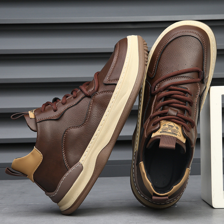 Konrad – High-Top Freizeitsneaker mit Kontrastdetails
