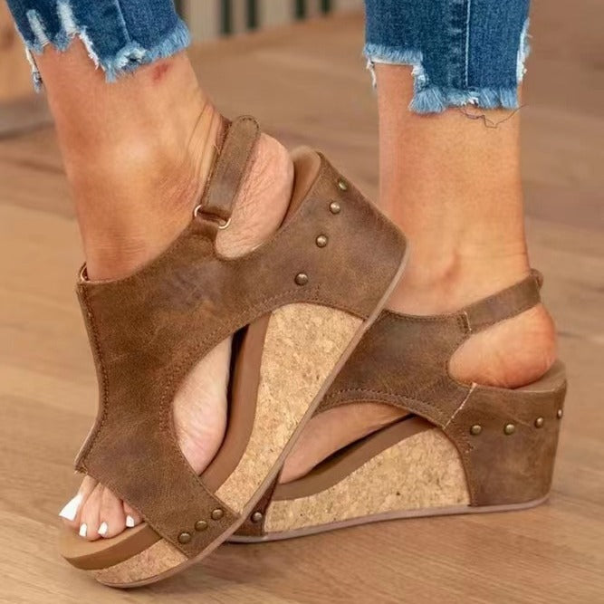 Greta – Keilsandalen mit Cut-Out-Design aus Kork