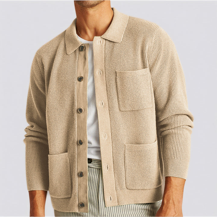 Callen – Geknöpfte Strickjacke