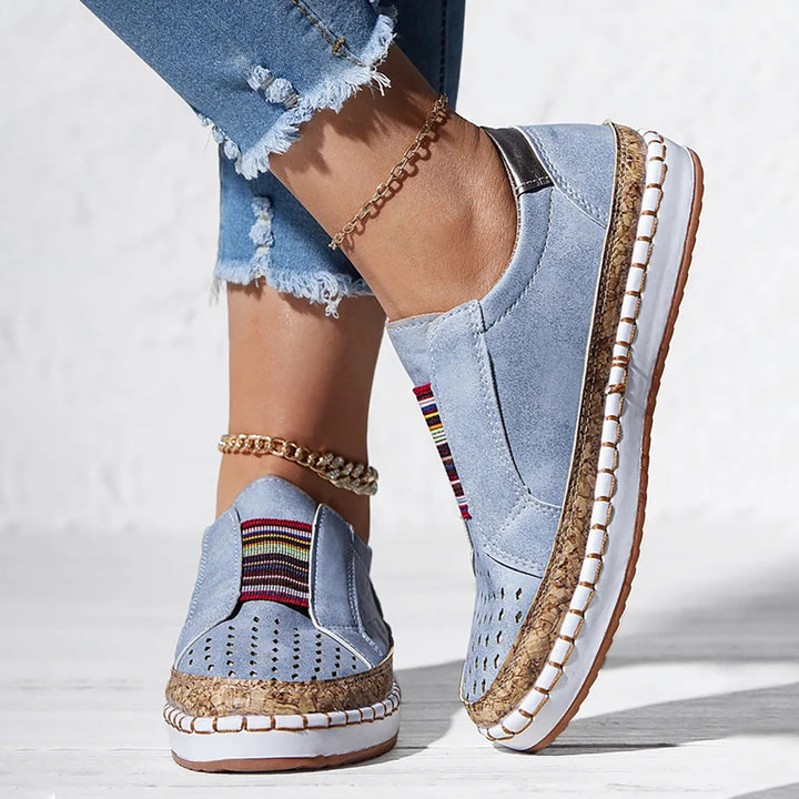 Helene – Freizeitslipper mit Katzenmotiv und Bastsohle