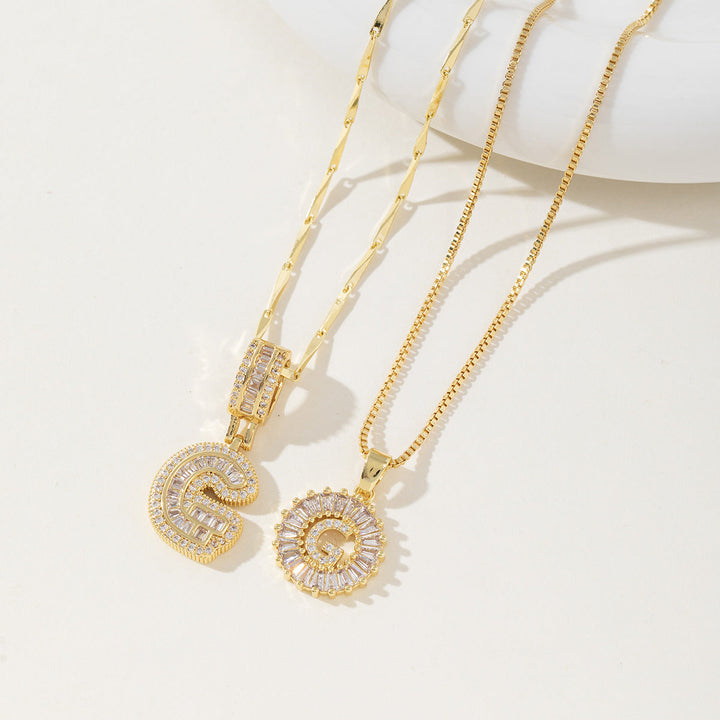 Elegantes 2er-Set Buchstabenanhänger-Halsketten