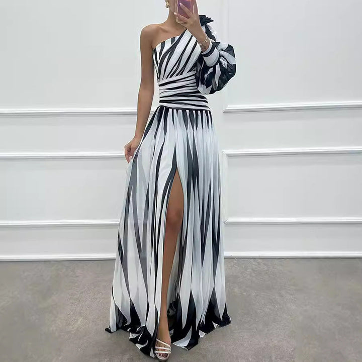 Noralie – Asymmetrisches Abendkleid mit Faltenoptik