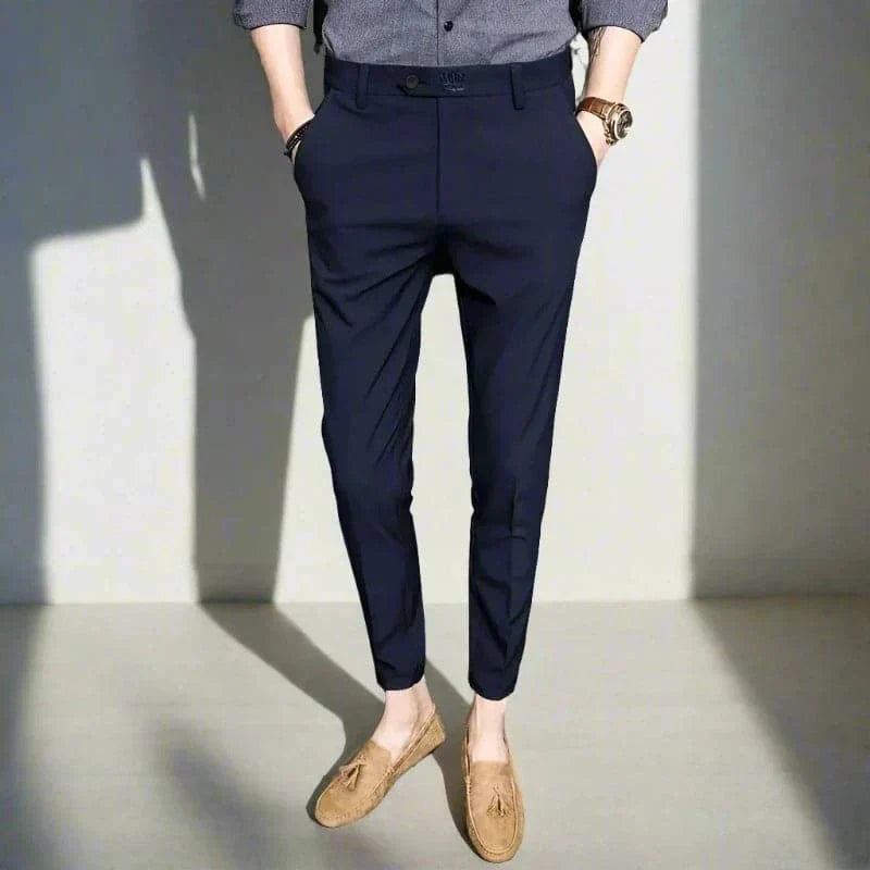 StrideLine Slim-Fit Hose