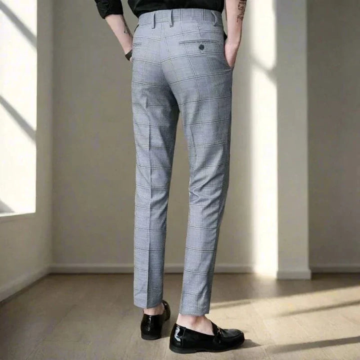 StrideLine Slim-Fit Hose