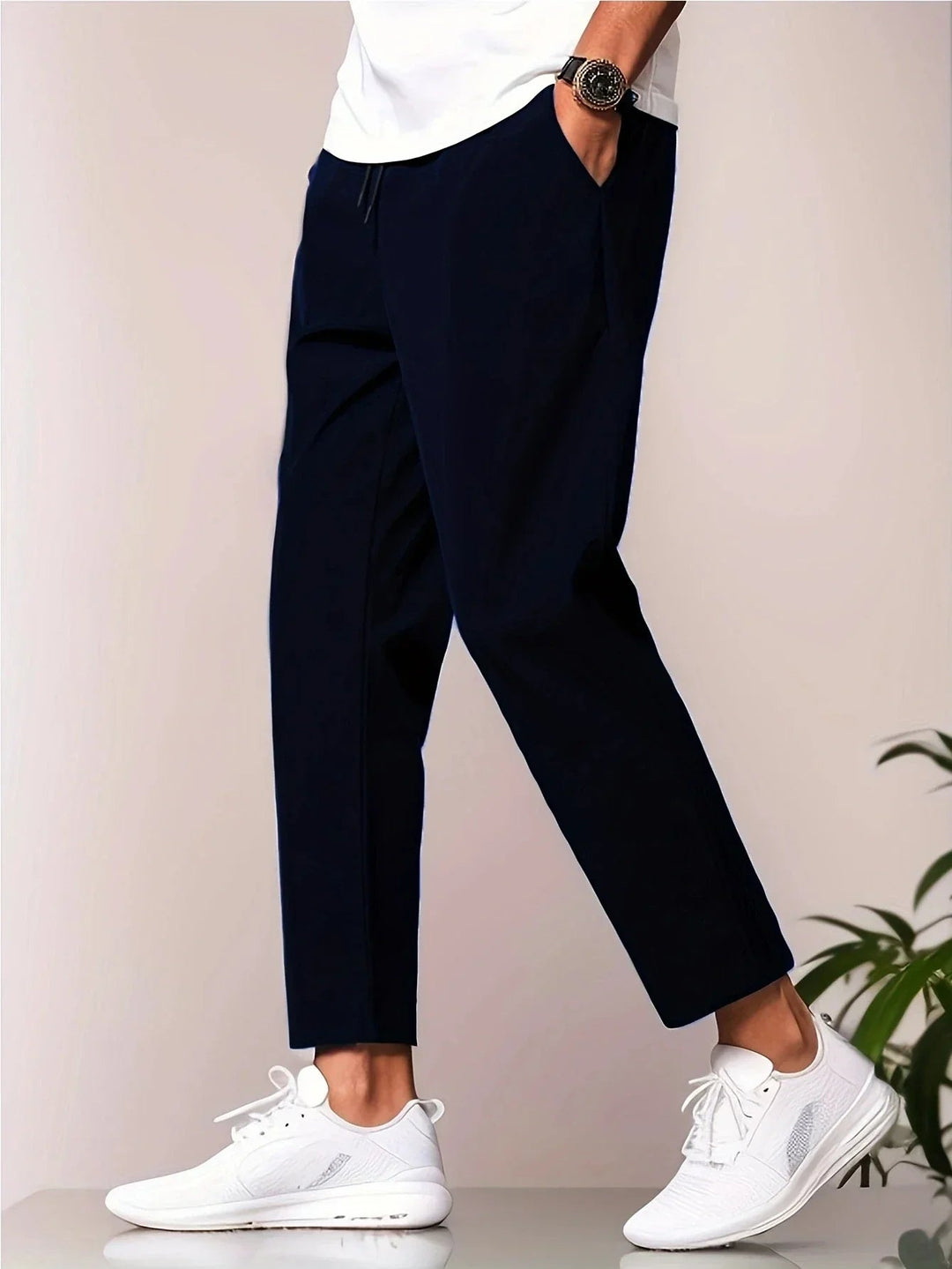 Tjark – Schlanke Joggerhose mit Kordelzug