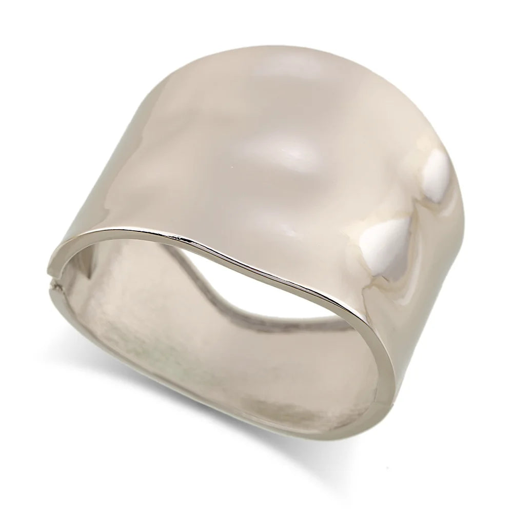 Schicker Asymmetrischer Statement-Armreif