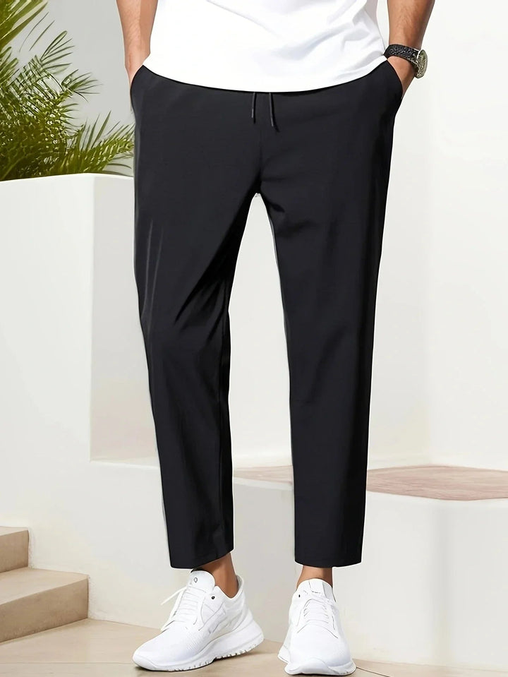 Tjark – Schlanke Joggerhose mit Kordelzug