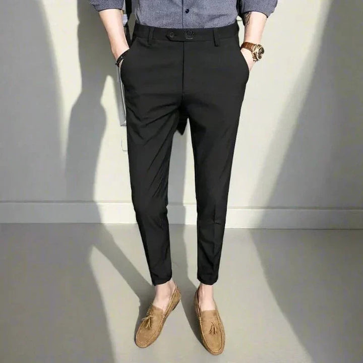 StrideLine Slim-Fit Hose