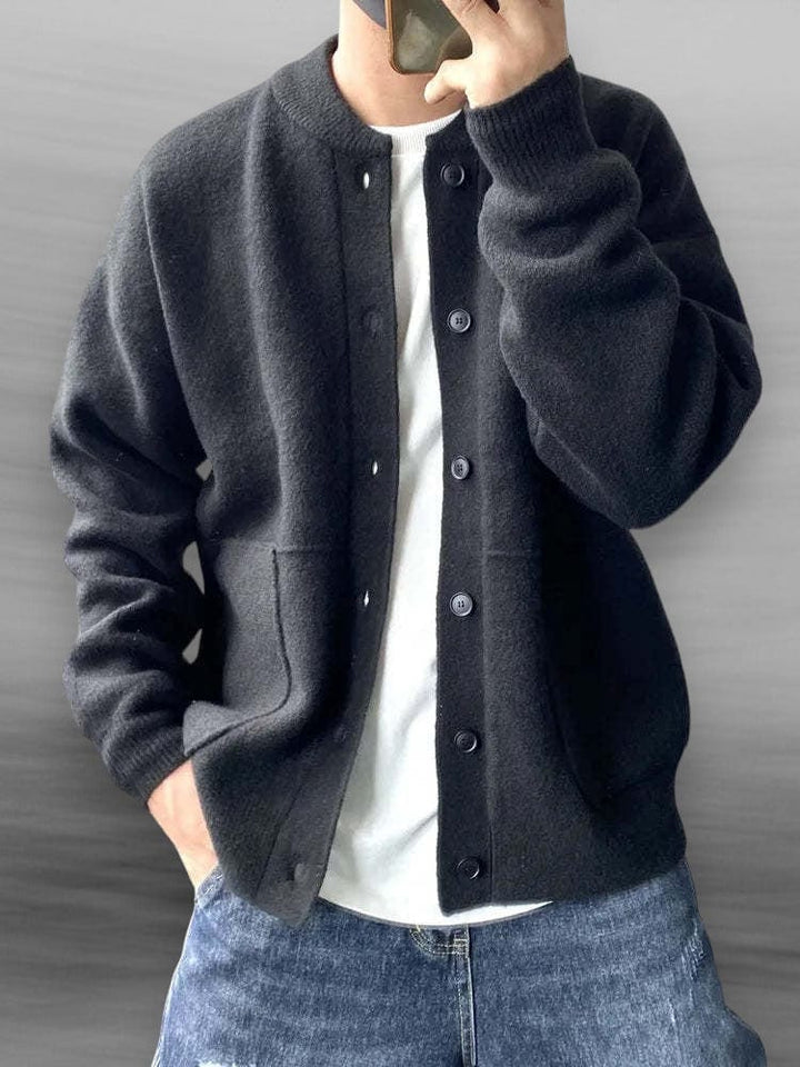 Gerolf – Klassischer Cardigan mit Knopfleiste