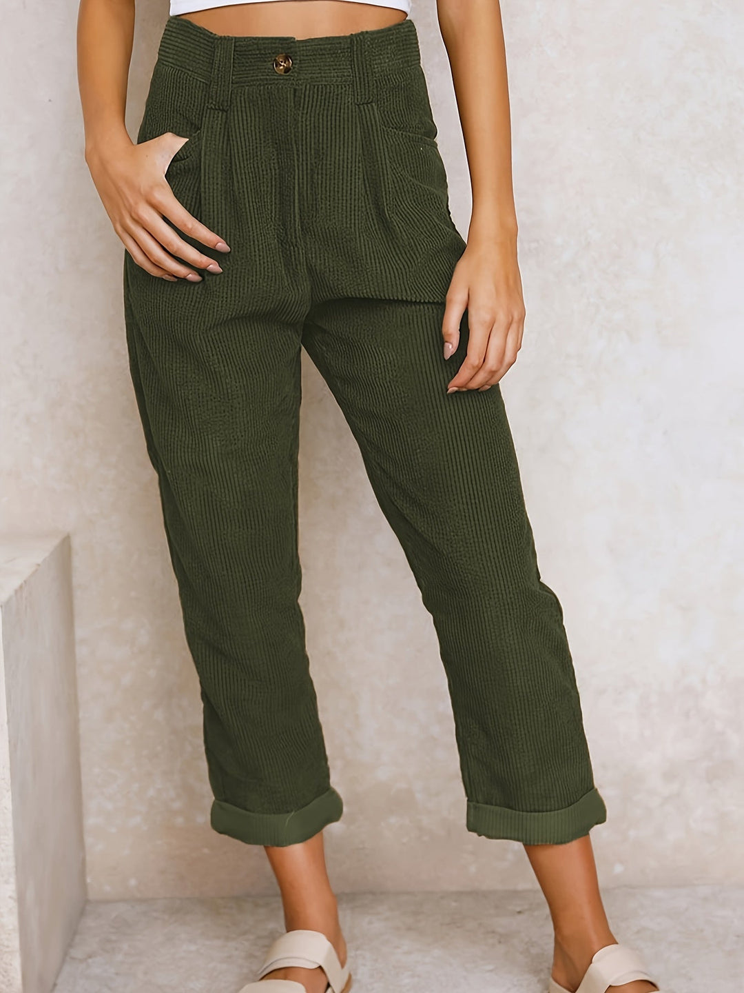 Lässige Damenhose mit hoher Taille
