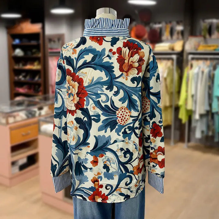 Serenity – Klassische Vintage-Bluse mit Blumenmuster