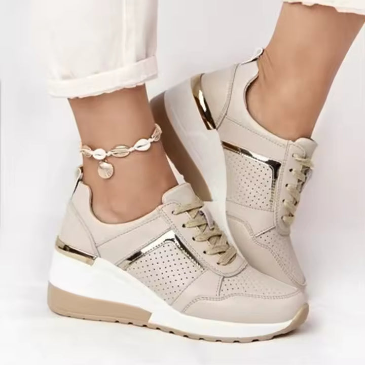 Pia – Schnürsneaker mit Keilsohle