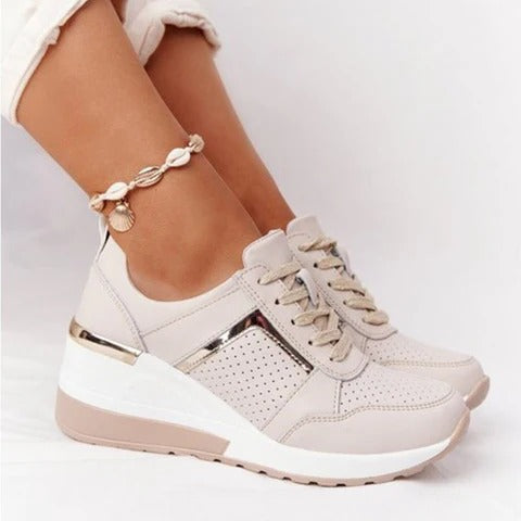 Pia – Schnürsneaker mit Keilsohle