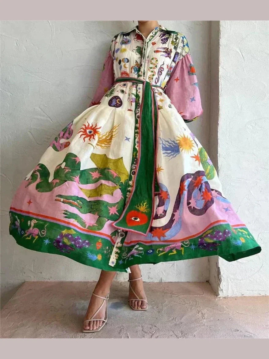 Thalea – Midikleid mit Mystik-Print und Taillengürtel