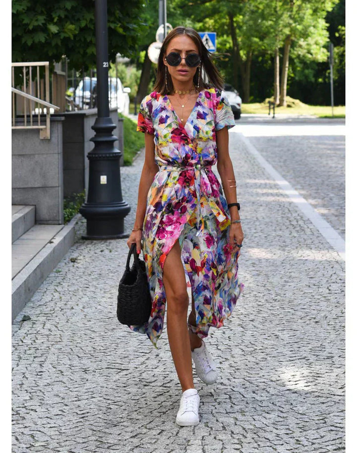 Xaria – Geblümtes Midikleid mit Gürtel