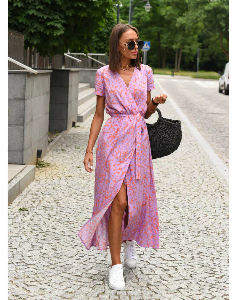 Xaria – Geblümtes Midikleid mit Gürtel