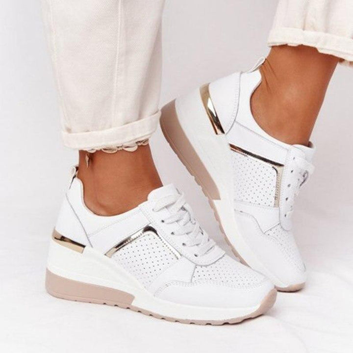 Pia – Schnürsneaker mit Keilsohle